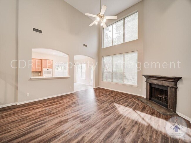 Building Photo - 520 Arcadia Dr