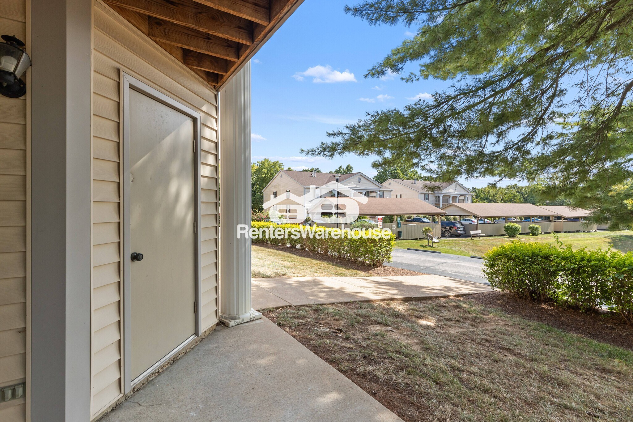 Building Photo - 708 Ridgeside Dr