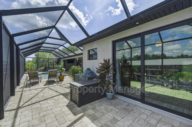 Building Photo - 12418 Prather Ave