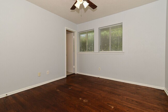 Building Photo - 6508 Finch-House