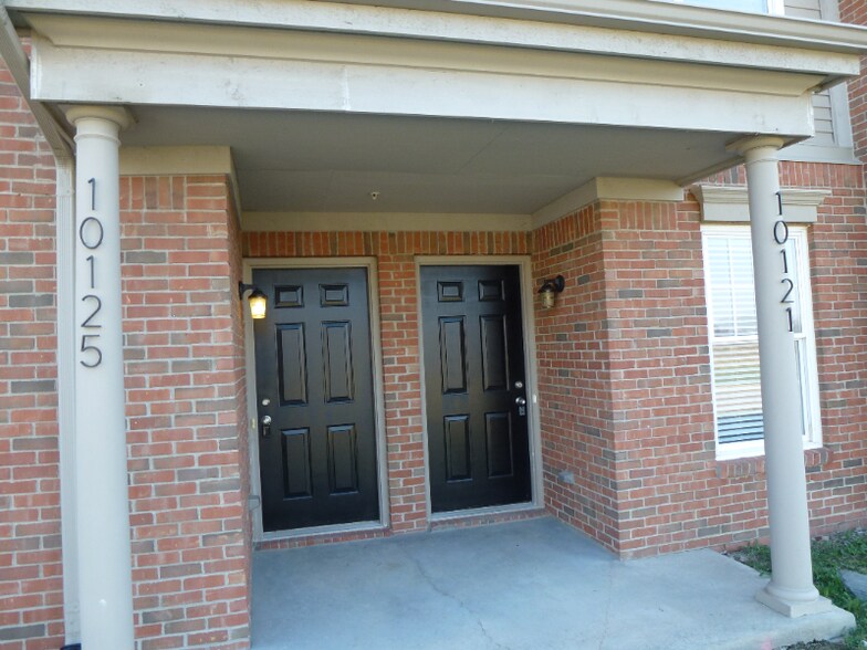 Building Photo - 10125 Sunrise Dr