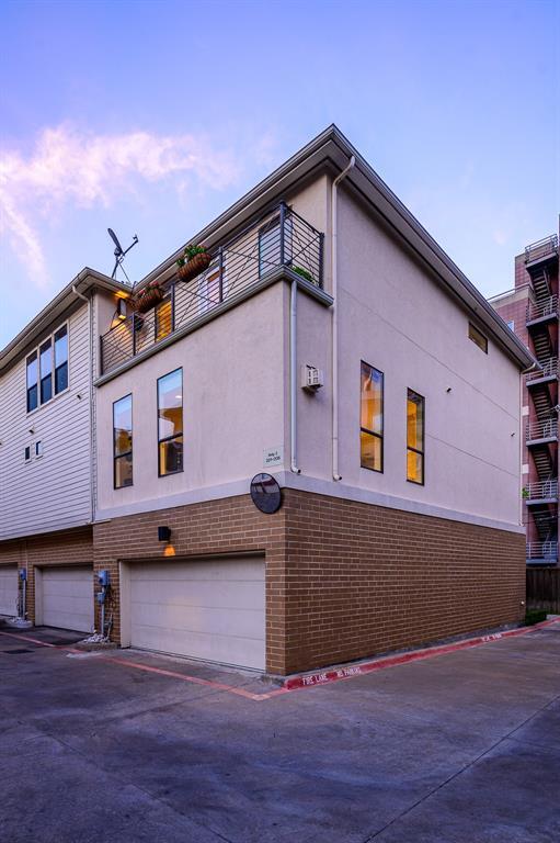 Building Photo - 2606 Shelby Ave