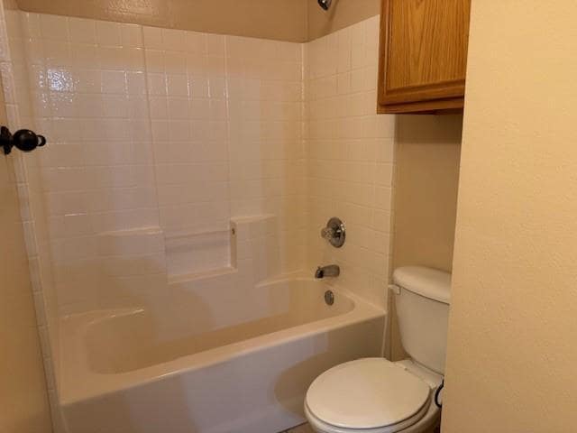 Building Photo - 107 Cobblestone Dr E