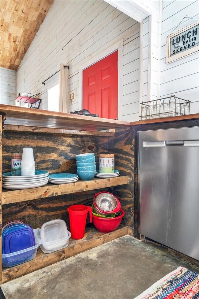 Building Photo - 2796 Camp Easter Rd