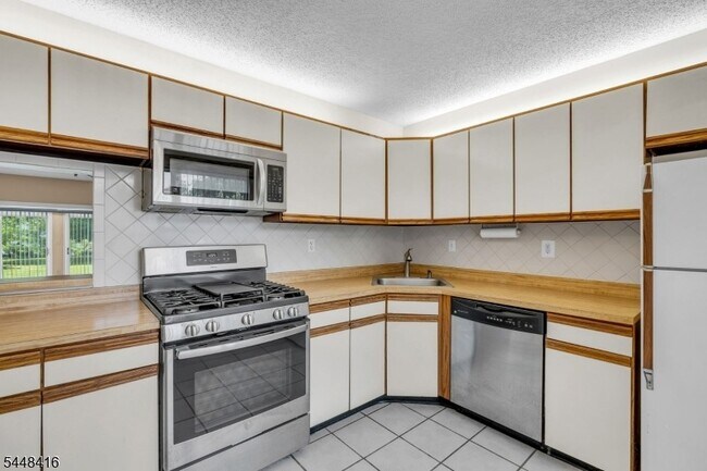 Building Photo - 91 Chelsea Ct