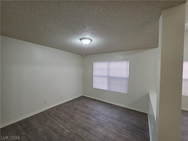 Building Photo - 6561 Avon Ct