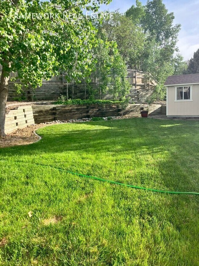 Building Photo - 13371 Pearl Cir