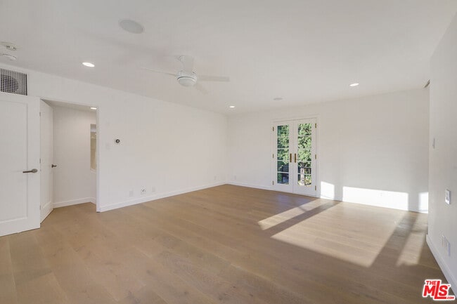 Building Photo - 507 N Arden Dr