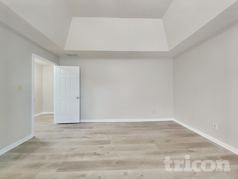 Building Photo - 135 Clearbrook Way