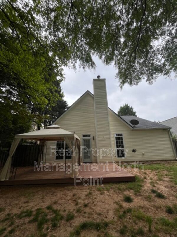 Building Photo - 155 Weatherstone Dr