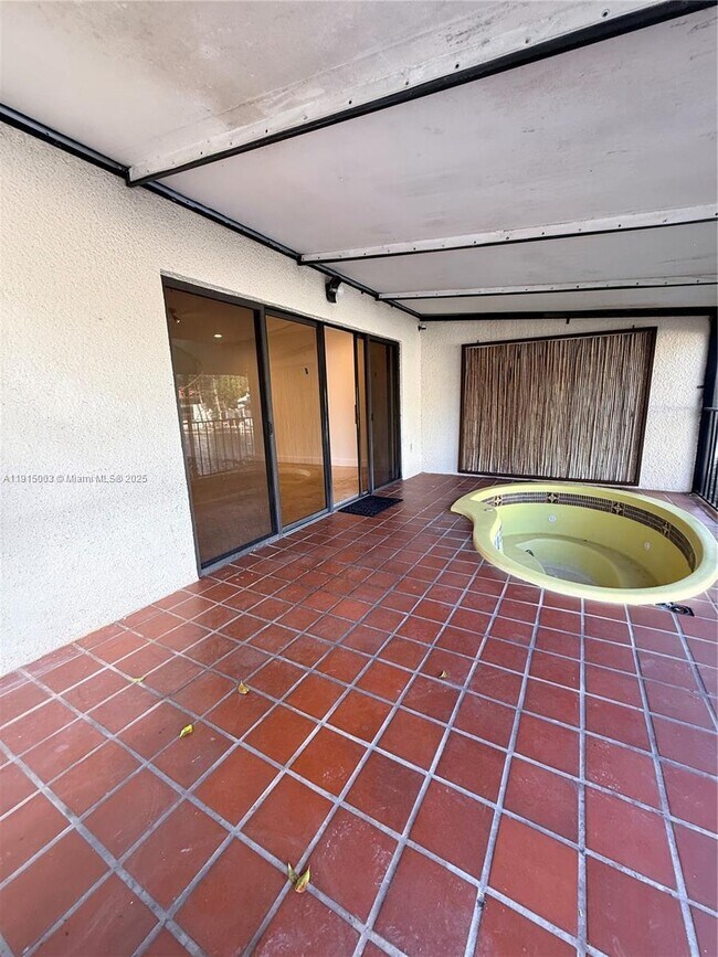 Building Photo - 15315 Loch Isle Dr W