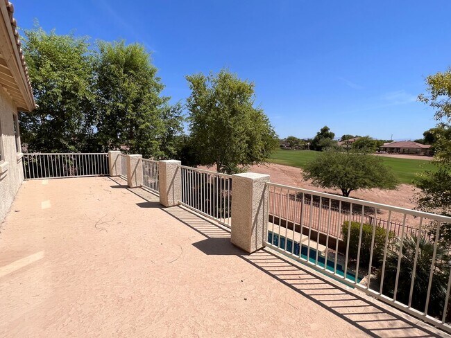 Building Photo - 5 Bed 4 Bath Beautiful Gilbert Home - Gated Community On Golf Course