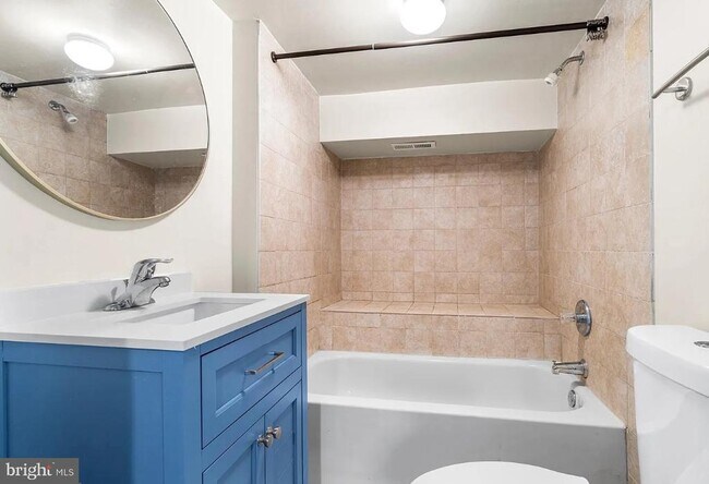 Building Photo - 1401 Druid Hill Ave