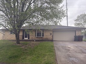 Building Photo - 916 Hile Ln
