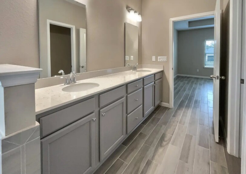 Building Photo - 2861 Brambleton Pl