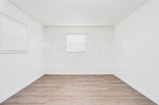 Building Photo - 301 Riverview Blvd