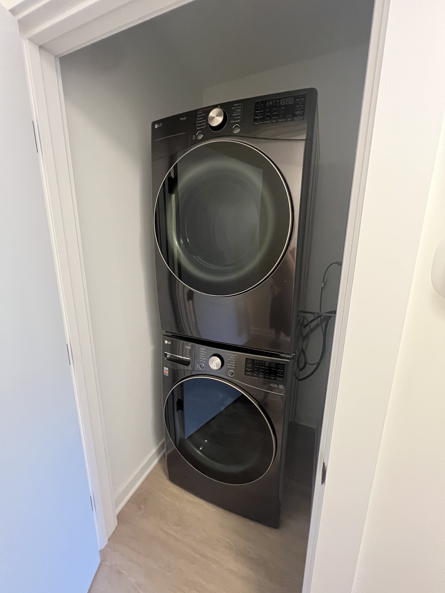 New LG large washer and dryer. - 534 Taylor St NW