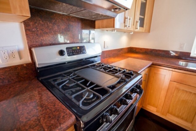 Building Photo - 1640 Amberwood Dr
