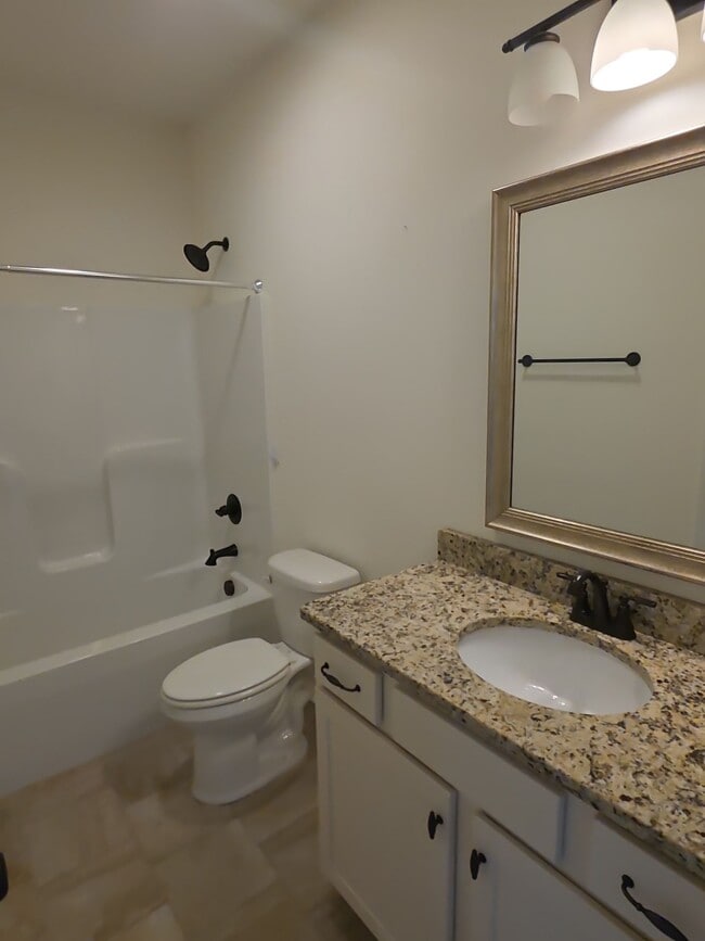 Building Photo - 228 Pumprock Dr