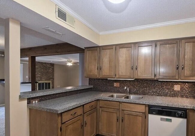 Building Photo - 7345 Winery Ln