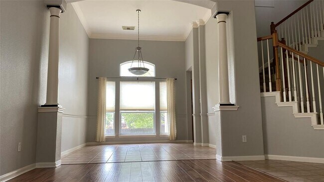 Building Photo - 8419 Sea Ash Cir
