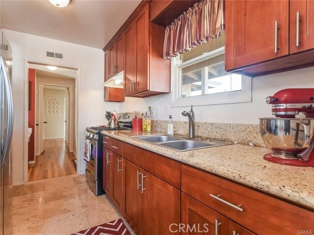 Building Photo - 2408 W 141st St