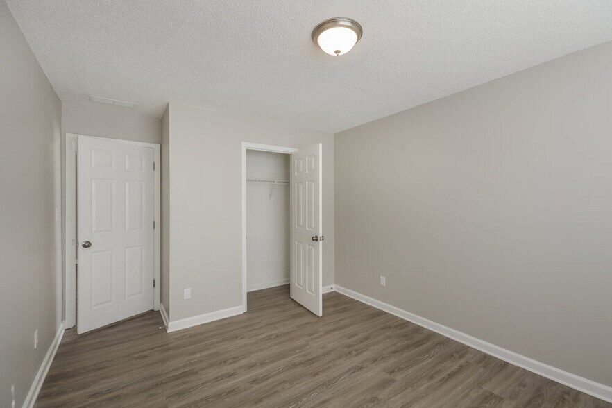 Building Photo - 5862 Amerson Ln
