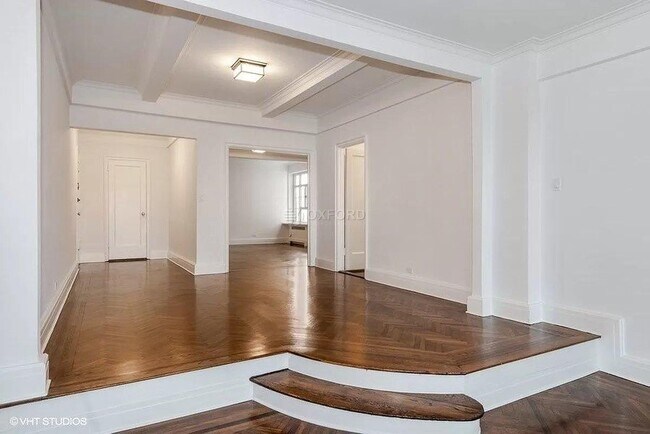 Primary Photo - 241 Central Park West