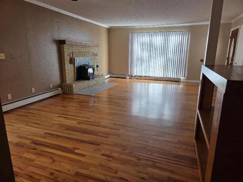 Building Photo - 4745 Shady Ln