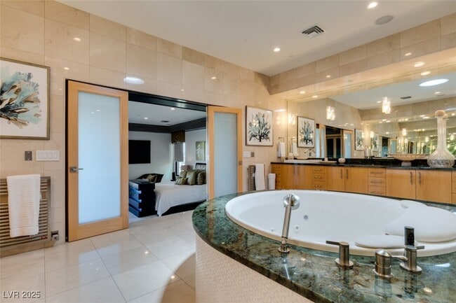 Building Photo - 1500 MacDonald Ranch Dr