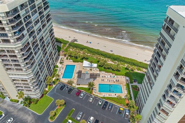 Building Photo - 9500 S Ocean Dr