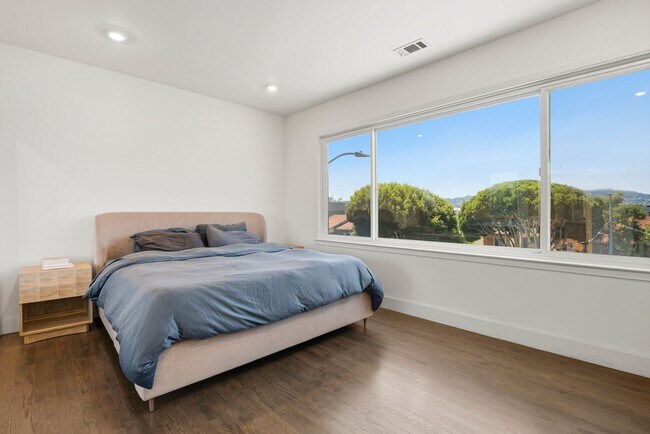 Building Photo - 507 Potrero Ave