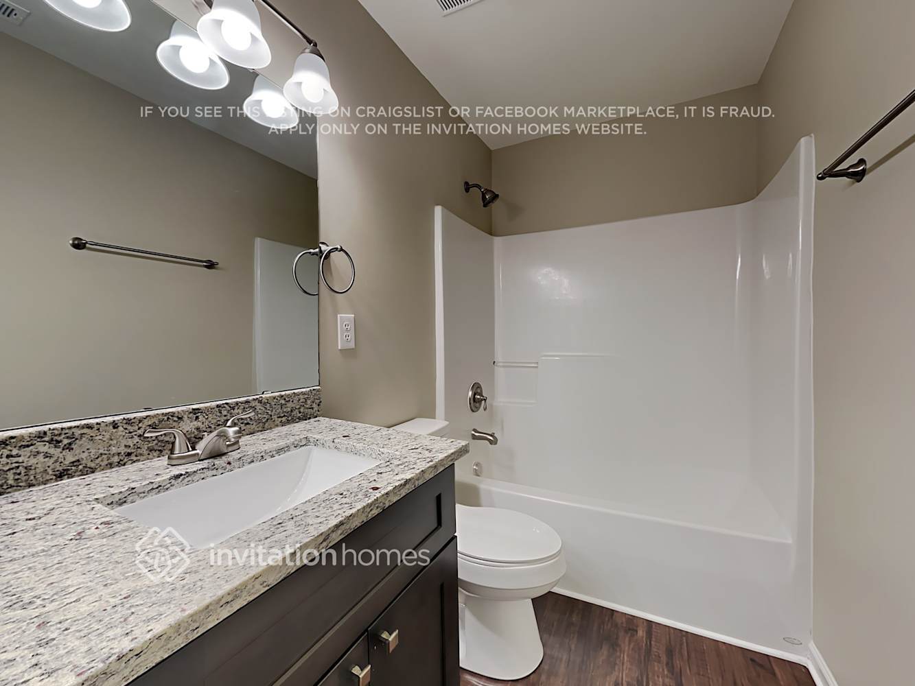 Building Photo - 2734 Highland Park Dr