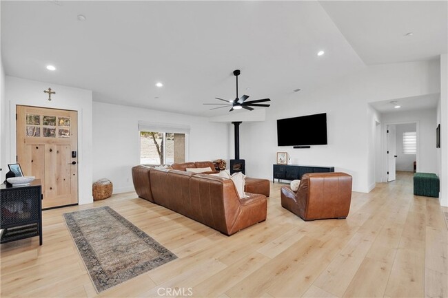 Building Photo - 2128 Pheasant Rd