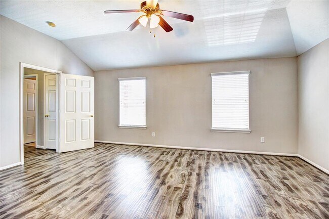Building Photo - 17018 Midnight Sun Ln