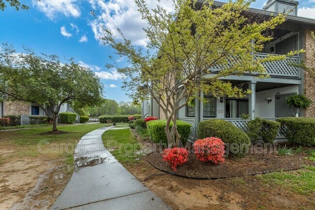 Building Photo - 5867 Harris Grove Ln
