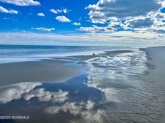 Building Photo - 1 21st Ave