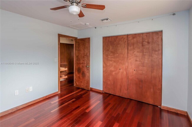 Building Photo - 8035 SW 102nd Ave