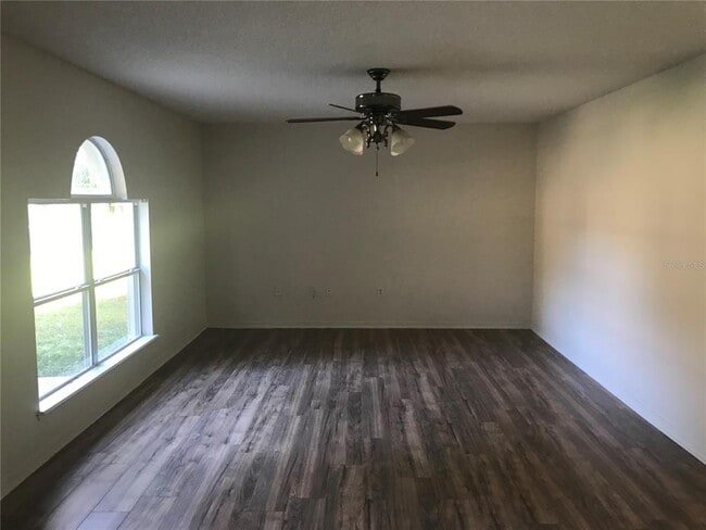 Building Photo - 638 Caribou Ct