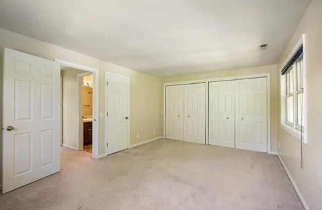 Building Photo - 35 B Gates Rd