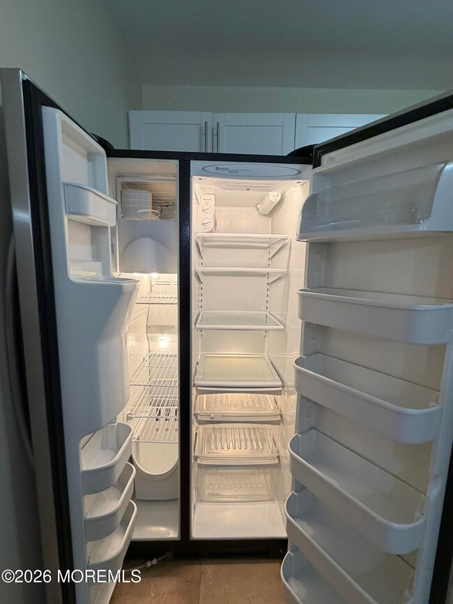 Building Photo - 597 Woodbine Ln