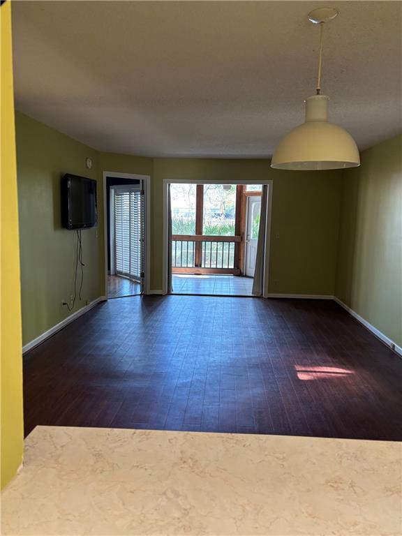 Building Photo - 898 Wimbledon Dr