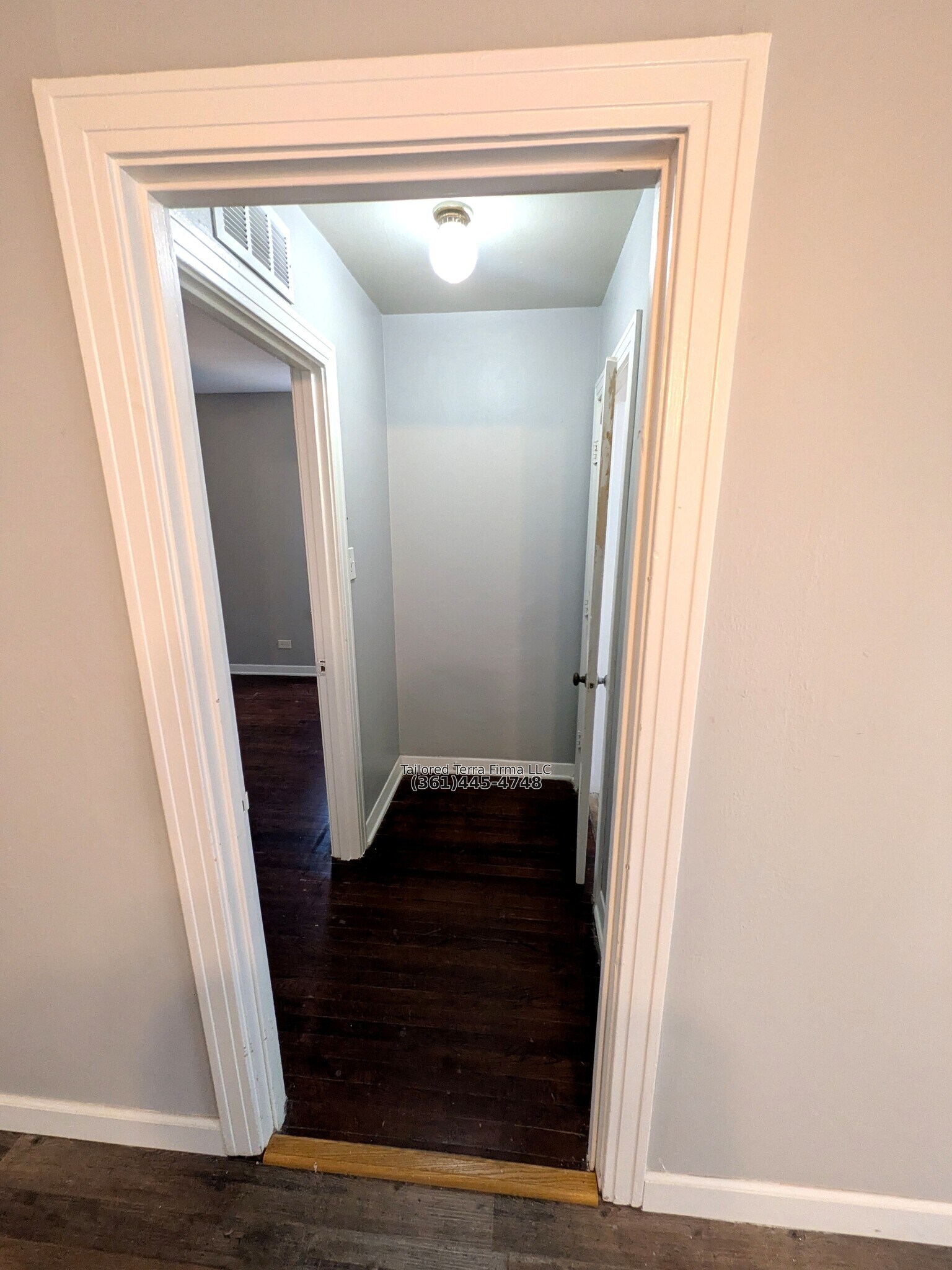 Building Photo - 2702 Swantner St