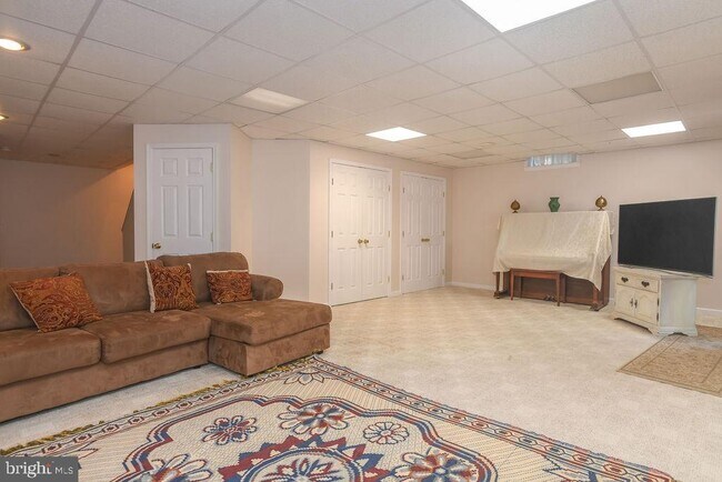 Building Photo - 205 Dangina Dr