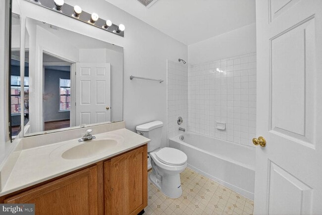 Building Photo - 1700 Peach Blossom Ct