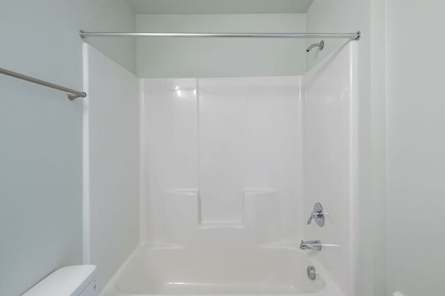 Building Photo - 13001 S Crompton Lane