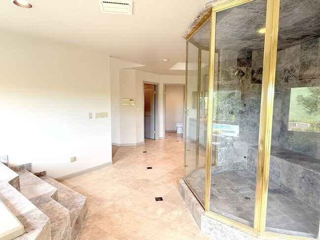 Building Photo - NEW PRICE ! Beautiful custom one story estate located on one of the most desirable streets in Bla...