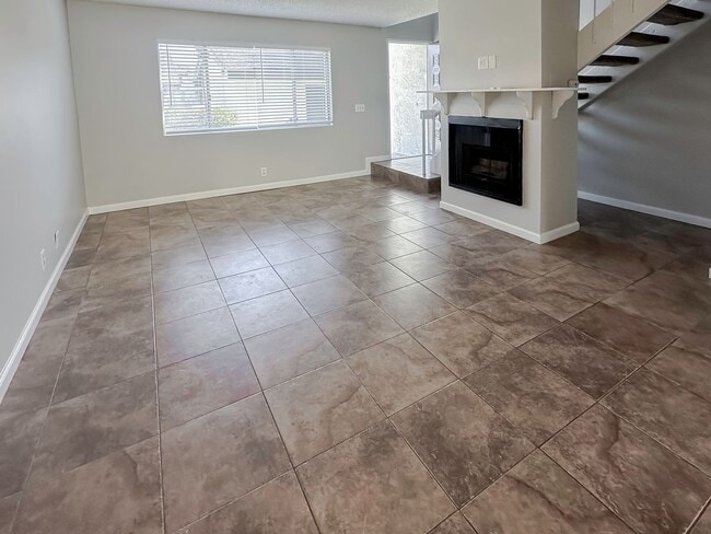 Building Photo - JUST REMODELED! Great Floor Plan! 2 Bedroom 2 Bathroom Townhome FOR RENT!