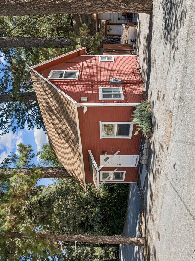 Building Photo - 22900 Redwood Way