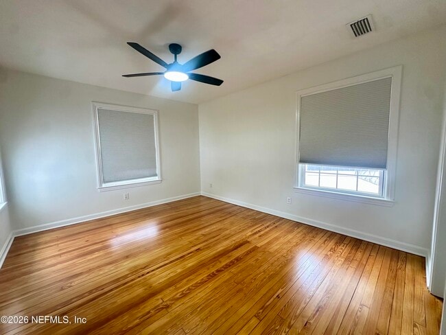 Building Photo - 5951 Clifton Ave